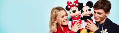 Cat&eacute;gories L&rsquo;univers Disney s&rsquo;invite chez vous avec les produits dont vous r&ecirc;vez : des jouets aux pi&egrave;ces de collection exclusives en passant par les v&ecirc;tements, les produits pour la maison et plus encore ! 